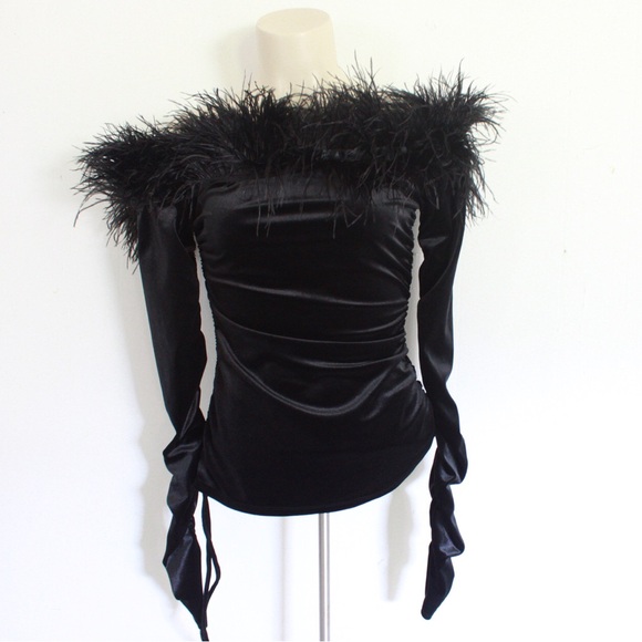 Mistress Rocks Magic Velvet Asymmetric Black Top - Picture 2 of 7